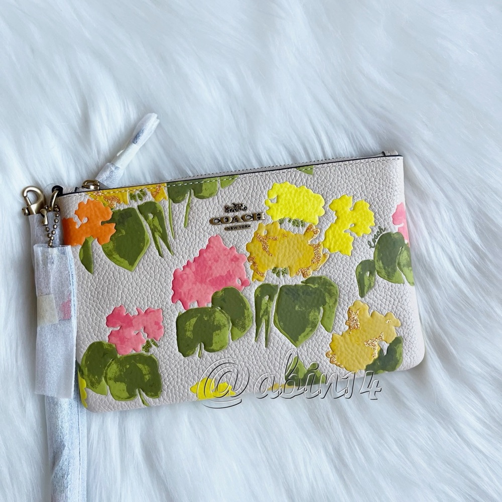 NWT Coach Leather Floral Print Wristlet